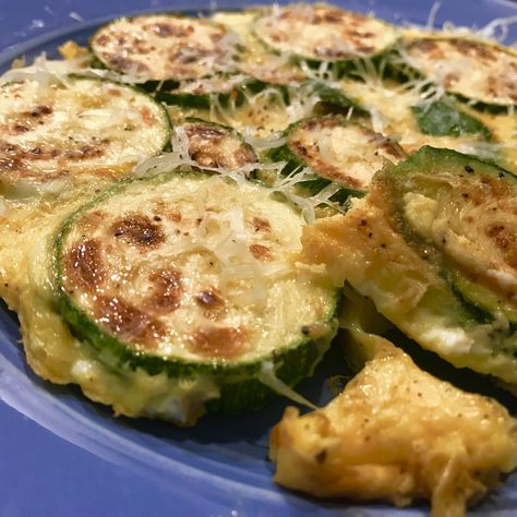 Adding zucchini, Parmesan cheese, and garlic powder to eggs makes for a delicious meal at any time of day. Eggs And Zucchini, Eggs With Zucchini, Eggplant Spaghetti, Eggs Dishes, Fresh Desserts, Zucchini Egg, Zucchini Breakfast, Zucchini Dishes, Zucchini Cheese