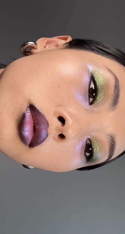 Lavender Eyeshadow, Make Up Aesthetic, Up Aesthetic, Maquillage On Fleek, Mekap Mata, Green And Lavender, Purple Lips, Swag Makeup, Smink Inspiration