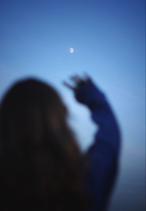 Watching The Moon Aesthetic, Reaching For The Moon, Moon Vibes, Grunge Vibes, Going Places, Reaching For The Stars, Stars And Moon, Spiritual Quotes, A Girl