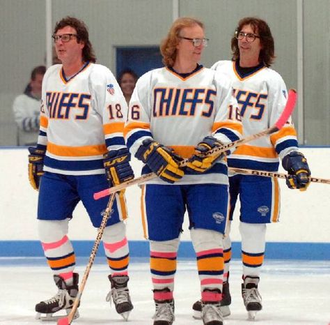 The Hanson Brothers from 1977 movie Slap Shot Sport Movies, Guy Lafleur, Hockey Shot, Hockey Sweater, Hanson Brothers, Dart Frogs, Slap Shot, Hockey Pictures, Bruins Hockey