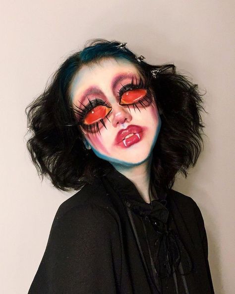 Creepy Makeup, Funky Makeup, Drag Make-up, Creepy Halloween Makeup, Face Art Makeup, Horror Makeup, Halloween Makeup Inspiration, Halloween Tattoo, Dope Makeup