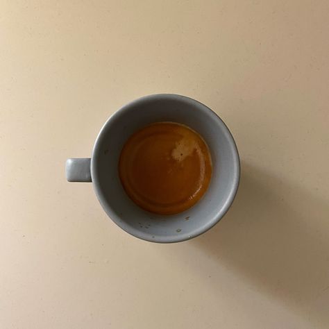 Coffee Brown Aesthetic, Coffee Photography Aesthetic, Aesthetic Espresso, Espresso Aesthetic, Chocolate Aesthetic, Espresso Shot, Coffee Photography, Coffee Espresso, Coffee Aesthetic