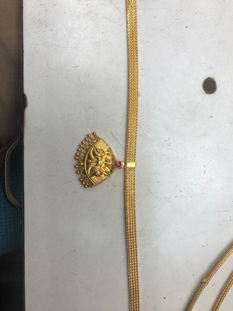 Jigini Necklace Gold, Jigini Lockets, Naanu Design, Nanu Designs Gold, Gold Buttalu, South Jewellery, Big Earrings Gold, Mango Haram, Gold Coin Jewelry