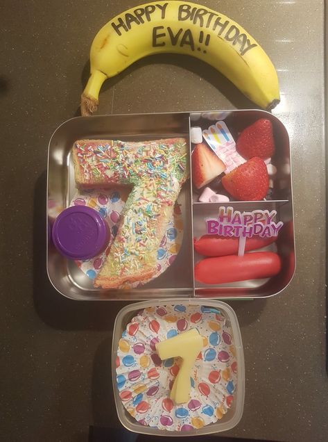 Birthday Lunches For School, Birthday Lunchbox Ideas For Kids, Birthday Packed Lunch, Birthday Lunchbox Ideas, Birthday School Lunch Ideas, Lunchbox Birthday Surprise, Birthday Lunch Ideas For Kids, Birthday School Lunch, Birthday At School