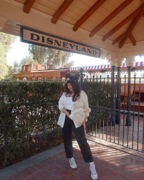 Disney Conductor Hat Outfit, Mickey Conductor Hat Outfit, Bridal Disney Outfit, Disney Baddie Outfits, Conductor Hat Outfit, Train Conductor Hat, Disney Park Outfit, Conductor Hat, Disney Fits