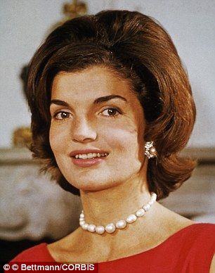 Jackie Kennedy's lookalike granddaughter Rose who is forging a career as a comedian | Daily Mail Online Flip Hairstyle, Anti Frizz Spray, Vintage Updo, 1960s Hair, 60s Hair, Styling Mousse, Hollywood Red Carpet, Fall Hair Trends, Hair Flip