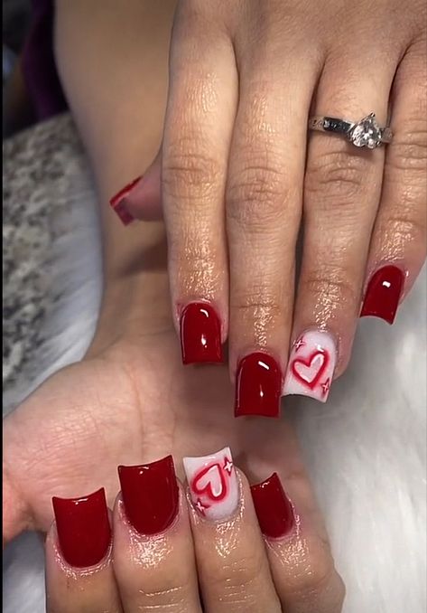 Short Squared Valentine Nails, Small Acrylic Nails Valentines, Red Baddie Nails Short, Short Square Nails Valentines, Short Acrylic Nails For Valentines Day, Cute Nail Ideas For Spring Acrylic, Valentines Day Square Nails, Y2k Nails Short Red, Cute Red Nail Ideas Short