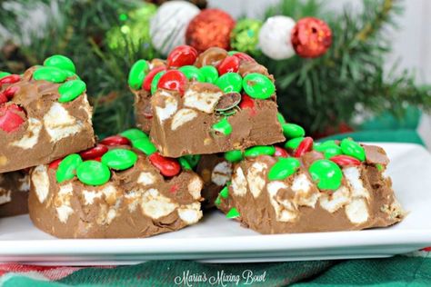 Marshmallow Dessert Recipes, Marshmallow Desserts, Marshmallow Bars, Marshmallow Treats, Recipes With Marshmallows, Butterscotch Chips, Incredible Recipes, Holiday Baking, Candy Recipes