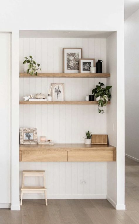 Hallway Niche Ideas, Hallway Nook Ideas, Cabinetry Living Room, Alcove Desk, Custom Bookcase, Flat Design Ideas, Alcove Shelves, Desk Nook, Home Office Closet