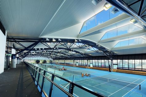 Indoor Tennis Court, Tennis Court Design, Indoor Soccer Field, Commercial Gym Design, Indoor Tennis, College Architecture, Stadium Architecture, Tennis Center, Sport Park