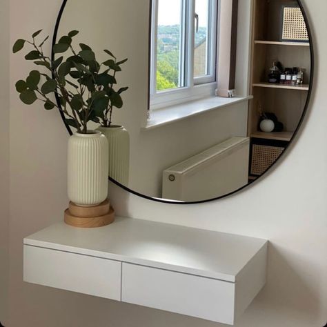 Small Floating Dressing Table, Floating Makeup Table, Floating Dressing Table Ideas, Floating Shelf Dressing Table, Vanity Floating Shelves, Floating Vanity Makeup, Shelf Dressing Table, Floating Dressing Table, Dressing Table Mirror Design