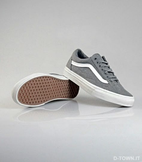 Vans old skool - PEWTER Pewter Shoes, Vans Shoes Fashion, Vans Old School, Shoes Fashion Photography, Urban Shoes, Tenis Vans, Dad Fashion, Shoes Too Big, Mens Fashion Casual Outfits