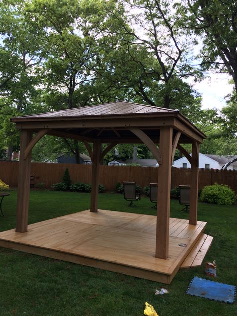 Gazebo Ground Ideas, Raised Gazebo, Gazebo Platform Ideas, Yard Gazebo, Platform Deck With Gazebo, Gazebo Plans, Backyard Walkway, Small Yard Landscaping, Backyard Gazebo