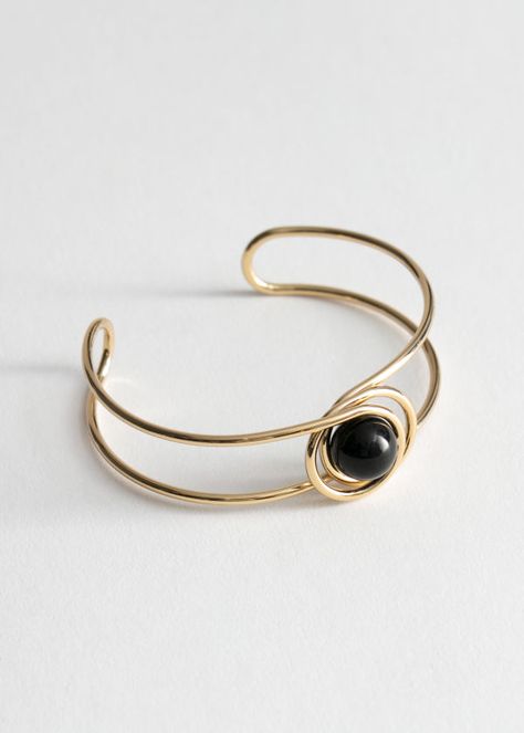 Sphere Wire Cuff Bracelet Wire Bracelets Diy, Wire Cuff Bracelet, Diy Wire Jewelry Rings, Wire Jewelry Rings, Wire Jewelery, Wire Wrap Jewelry Designs, Wire Cuff, Wire Jewelry Designs, Handmade Jewelry Tutorials