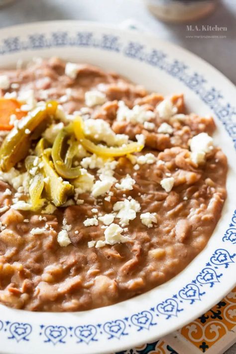 Authentic Refried Beans, Mexican Refried Beans, Traditional Refried Beans, Refried Bean, Homemade Refried Beans, Low Carb Healthy, Refried Beans Recipe, Traditional Mexican Dishes, Frijoles Refritos