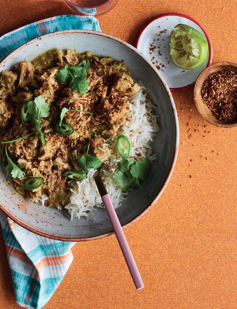 Got-No-Beef Rendang – A Flavorful, Meat-Free Delight! Serves: 4 Ingredients: For the Rendang: 2 × 400g tins jackfruit 2 tsp steak seasoning 2 tbsp vegetable oil (divided) 1 × 400ml tin coconut milk 4 tbsp desiccated coconut 1 tbsp tamarind paste or lime juice 1 fresh green chilli Small bunch of fresh coriander For the Spice Paste: 1 lemongrass stalk 1 onion 3 garlic cloves Thumb-sized piece fresh ginger 1 tsp dried chilli flakes 1 tsp ground cinnamon 1 tsp ground turmeric 1 tsp sugar For t... Beef Rendang, Desiccated Coconut, Tamarind Paste, Ground Turmeric, Steak Seasoning, Green Chilli, Chilli Flakes, Meat Free, Fresh Green