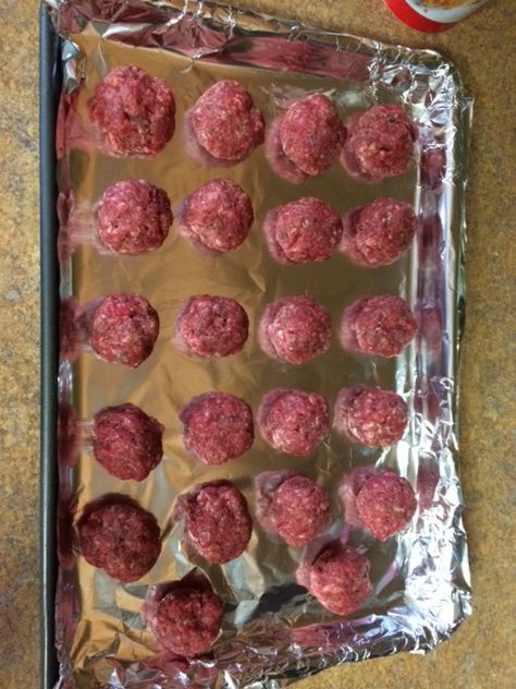 Venison Meatball Recipes, Venison Meatballs, Easy Meatballs, Deer Recipes, Ground Venison, Deer Meat Recipes, Deer Meat, Meatballs Easy, Venison Recipes