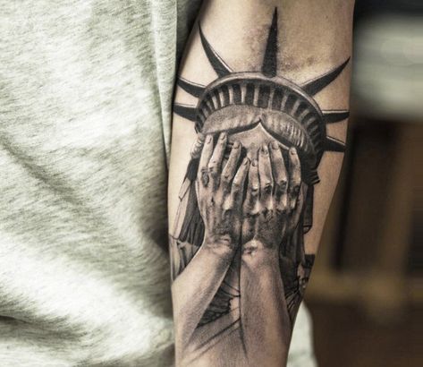 NikiNorberg Statue Of Liberty Tattoo, Liberty Tattoo, Viking Tattoo Sleeve, See Tattoo, Hyper Realistic Tattoo, Patriotic Tattoos, Gangsta Tattoos, Statue Tattoo, Wicked Tattoos