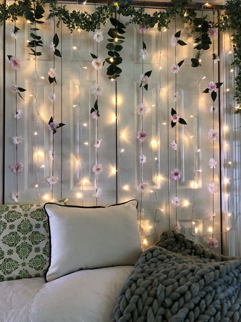 Not a Pinterest fail!!! Yay! Diy Bedroom Wall, Wall Flower Decor, Homemade Wall Decorations, Diy Wall Design, Pinterest Fail, Design Hall, Diy Wall Decor For Bedroom, Happy Stuff, Diy Bedroom