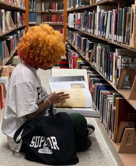 Curly Heads, Aesthetic Library, Aesthetic Dump, Princesa Tiana, Black Inspiration, Pics Inspo, Black Femininity, Black Hairstyles, Creative Hairstyles