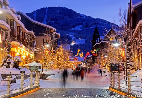 whistler village bridge in winter - Whistler, British Columbia - CANADA Best skiing ever! It was such a fun experience to ski from the mountain straight into the village. It felt like something you would only see on TV! Snow Weather, Canada Christmas, Whistler Village, Whistler Blackcomb, Whistler Canada, Whistler Bc, Ski Vacation, Western Canada, Zermatt