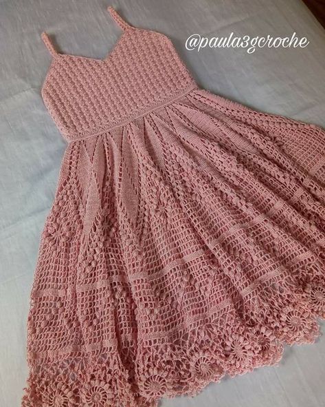 Crochet Skater dresses Crochet Toddler Dress, Crochet Summer Dresses, Baby Frock Pattern, Crochet Toddler, Frock Patterns, Crochet Ladies Tops, Crochet Lace Dress, Crochet Clothes For Women