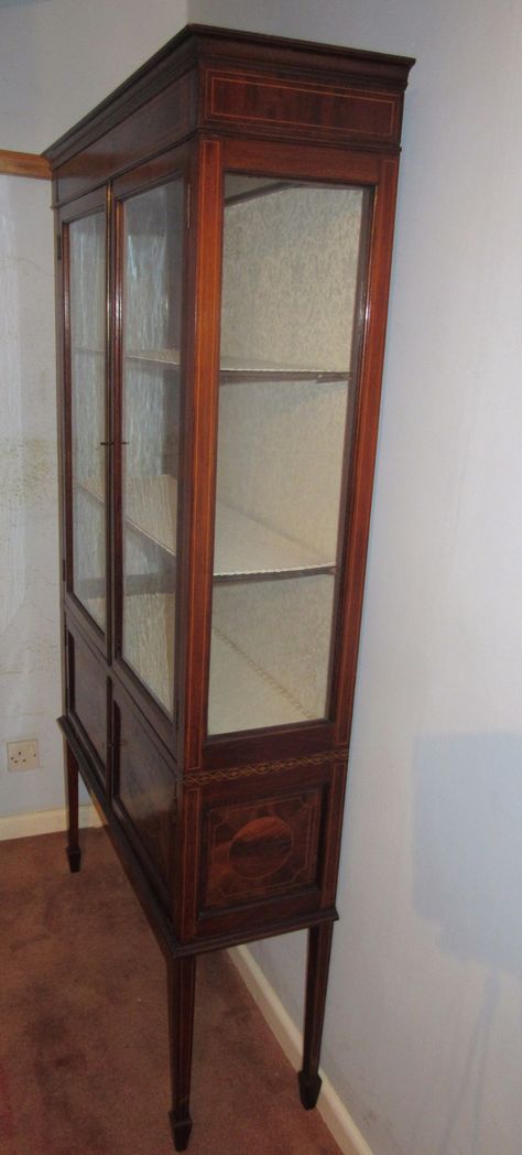 Edwardian Inlaid Mahogany Display Cabinet C1910 | 455240 | Sellingantiques.co.uk Victorian Display Cabinet, Ethan Allen Ridgeway Display Cabinet, Ethan Allen Display Cabinet Ridgeway, Edwardian Drawers, Edwardian Display Cabinet, Antique Cabinets, Antique Photos, Home Reno, Display Cabinet