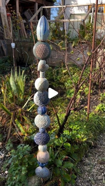 Mukesh Kumar on Instagram: "Ceramic art by @shanas_toepferwerkstatt #totem #gardendecor #gardenart #reelsinstagram" Pottery Totems, Clay Totems, Pottery Totem, Ceramic Totems, Handmade Garden Art, Diy Totem, Totem Design, Garden Totem, Garden Totems