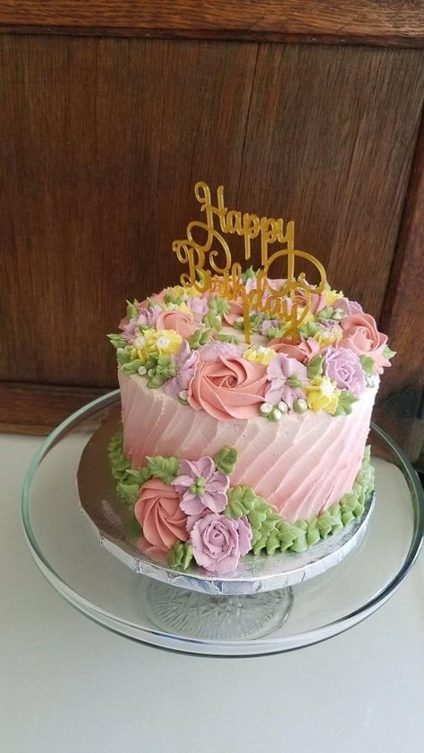 Floral Cake Designs Birthday Women, Garden Themed Birthday Cake, Spring Cake Ideas Birthday, 90 Birthday Cake Ideas, Spring Themed Birthday Cake, Spring Birthday Cake Ideas, Cake Design For Grandma Birthday, Spring Birthday Cake For Women, Cakes For Grandmas Birthday