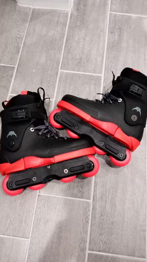 Aggressive inline skates Aggressive Inline Skating, Aggressive Skates, Adrenaline Sports, Aggressive Inline Skates, Roller Blades, Harem Pants Men, Skating Aesthetic, Roller Skaters, Inline Skates