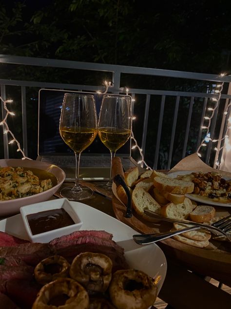 Wine Night Aesthetic Couple, Balcony Dinner Romantic, Romantic Balcony Date, Romantic Balcony, Italian Aesthetic Room, Dinner On Balcony, Balcony Aesthetic Night Couple, Balcony Couple Aesthetic, Balcony Dinner Aesthetic