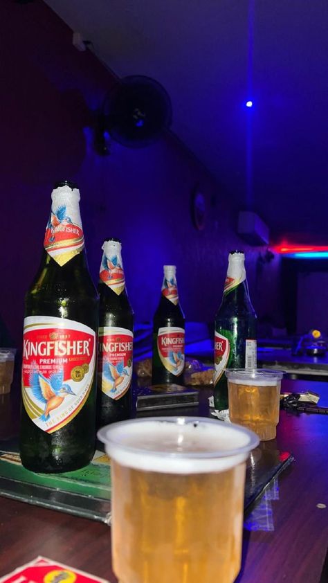 Beer Drinking Aesthetic, Drink Pics Instagram, Beer Party Snap, That Night Snap, Drink Beer With Friends, Night Party Snap, Fake Snap Pic Night, Daru Pic, Drink Snapchat