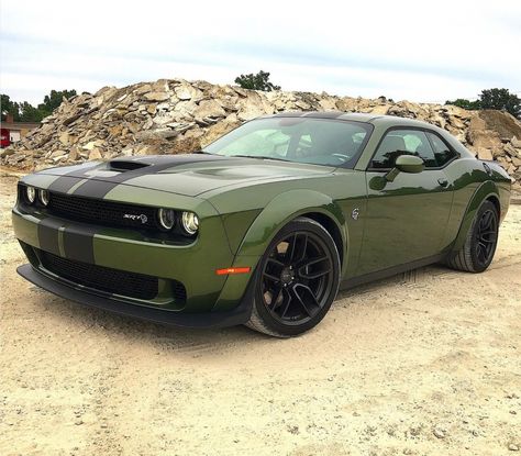 2019 Dodge Challenger SRT Hellcat Redeye in F8 Green #newsportscars,luxurysportcar,newsportscars,nicesportscars,sportscarsbeautiful,supersportcar,bestsportscars,exoticcars,exoticcarsdreams,fastsports Green Sports Car, Challenger Srt8, Dodge Challenger Hellcat, Dodge Srt, Challenger Hellcat, Challenger Srt Hellcat, Dodge Challenger Srt Hellcat, Hellcat Challenger, Dodge Muscle Cars