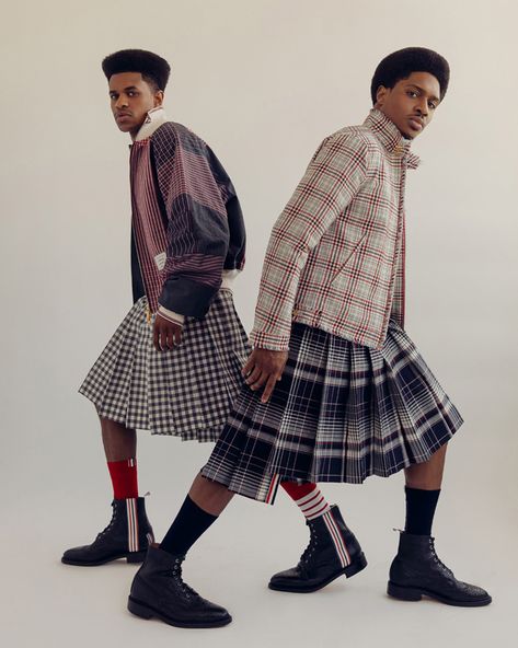 Broadway Stars Jeremy Pope & Ephraim Sykes Pose for VMAN Magazine Jeremy Pope, Boys In Skirts, Gender Neutral Fashion, Men Wearing Skirts, Gender Fluid Fashion, Genderless Fashion, Queer Fashion, Androgynous Fashion, Looks Street Style