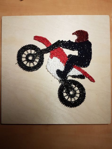 Bike Craft, Printable String Art Patterns, Button Image, String Art Tutorials, Cool Dirt Bikes, Cottage Crafts, String Art Patterns, String Art Diy, Moto Cross