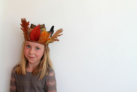 scraps of us : Leaf Crown... Twig Crown, Laurel Wreath Crown, Nature Crown, Leaf Hair Piece, Woodland Crown, Gold Leaf Headband, Diy Leaf, Gold Bridal Crowns, Crafts For Preschoolers