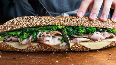 Philly Sandwich, Pork Sandwich Recipes, Roast Pork Sandwich, Italian Roast, Pizza Kitchen, Broccoli Rabe, Roast Pork, Deli Food, Pork Sandwich