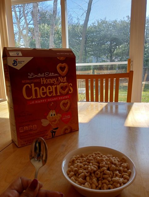 Love my honey nut Cheerios 🐝 Honey Nut Cheerios Aesthetic, Cheerios Aesthetic, Honey Cheerios, Cheerios Cereal, Honey Nut Cheerios, My Honey, Food Babe, Honey Nut, Toddler Snacks