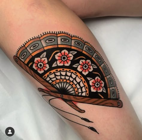 American Trad Arm Tattoo, Above Elbow Traditional Tattoo, Mexican Fan Tattoo, Old School Fan Tattoo, Female American Traditional Sleeve, Traditional Japanese Fan Tattoo, Neo Tradional Tattoo Ideas, Trad Fan Tattoo, Ornamental Fan Tattoo