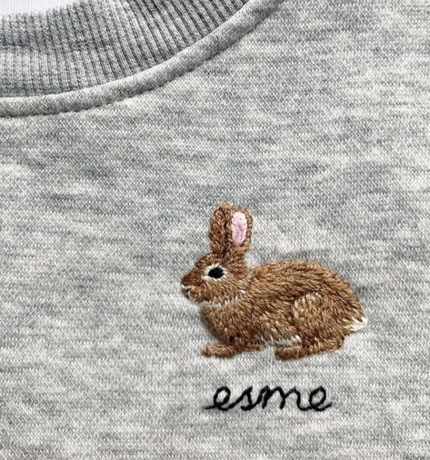 Cute Critters, Denim Bag Patterns, Hand Stitches, Clothes Embroidery Diy, Bunny Embroidery, Embroidery Sampler, Hand Embroidery Projects, Bird Embroidery, Bunny Art