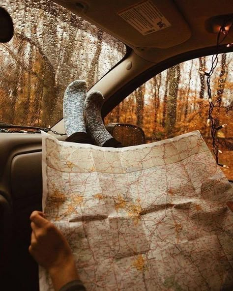 Road Trip Vibes, Road Trip Aesthetic, Road Trip Photography, Trip Photography, Trip Aesthetic, Fall Road Trip, Fall Mood Board, Travel Car, Fall Mood