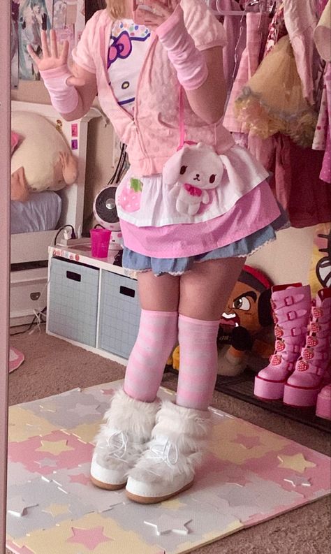 Curvy Kawaii Outfit, Fairykei Aesthetic, Mezzo Piano Outfit, Kawaii Core Aesthetic, Decora Fashion Outfits, Kawaiicore Outfit, Kawaiicore Aesthetic, Cutecore Outfit, Cutecore Clothes