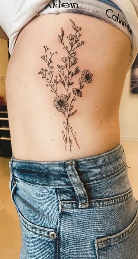 Big Side Tattoos Women Ribs, Bouquet Tattoo Thigh, Big Flower Tattoos, Side Rib Tattoos, Thigh Tats, Side Tattoos Women, Upper Thigh Tattoos, Tattoos On Side Ribs, Tattoos Big