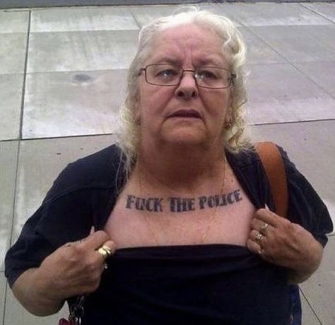 Worst Tattoos, Funny Old People, Kesha, Old People, Thug Life, Reaction Pictures, Mood Pics, Funny Images, Dumb And Dumber