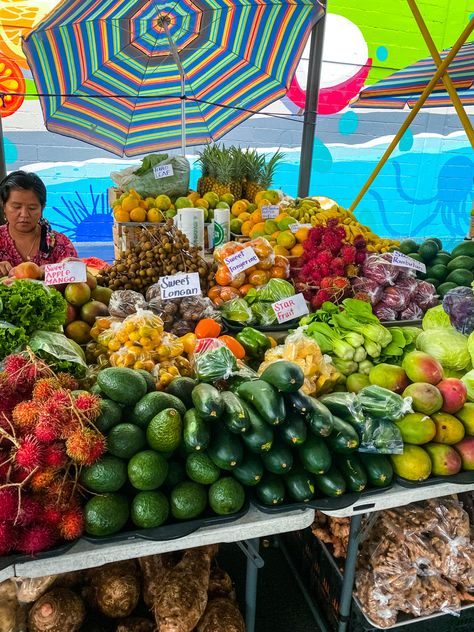 Hawaii Fruit, Hawaiian Fruit, Hawaii Pictures, Fruit Market, Fruit Stands, Big Island Hawaii, Vegan Options, Tropical Fruit, Big Island