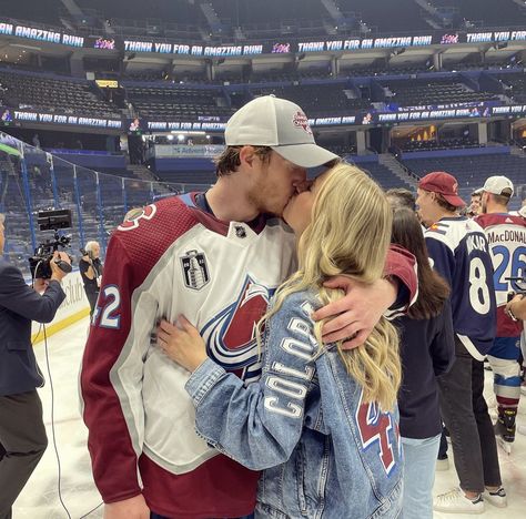 Nhl Wife Outfit, Nhl Wife Aesthetic, Sports Girlfriend, Jasper Gervais, Nhl Wife, Hockey Bf, Wag Aesthetic, Catherine Cowles, Trap Aesthetic