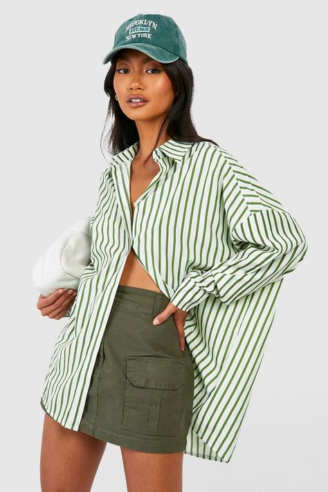 Stripe Drop Shoulder Oversized Shirt Stripe Beach Shirt, Nautical Stripes Outfit, Green Striped Shirt Outfit, Bike Shorts Outfit Summer, Minimalism Outfit, Bike Shorts Outfit, Summer Camping Outfits, Outfits With Striped Shirts, Oversized Shirt Outfit