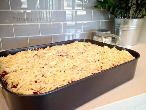 red and white pasta- for large groups Red And White Pasta, Team Meal, Team Dinner, Large Group Meals, Pasta Party, Single Recipes, White Pasta, Cooking For A Crowd, Baked Ziti