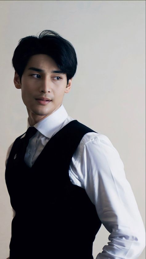 Thai Drama, Actor Model, Asian Actors, Asian Boys, Asian Men, Boyfriend Pictures, Serie Tv, Celebrity Crush, Actors & Actresses