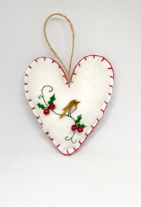 Robin Hanging Heart Needle Felt Christmas Tree Decoration | Etsy Needle Felt Christmas, Bauble Ideas, Xmas Market, Felt Christmas Tree Decorations, Christmas Decs, Felted Christmas, Sashiko Stitching, Felt Crafts Christmas, Needle Felted Christmas